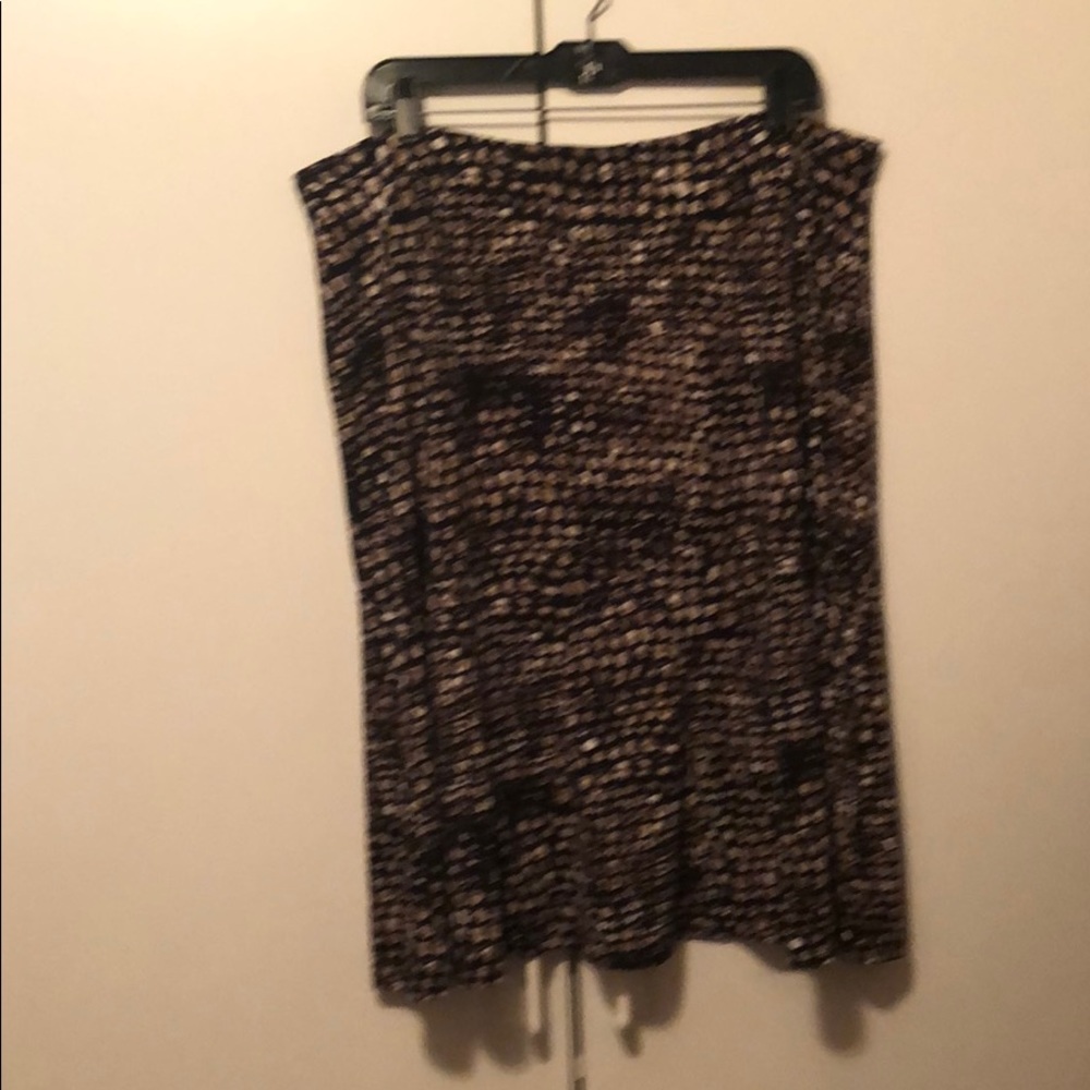 1X Below the Knee Worthington Skirt